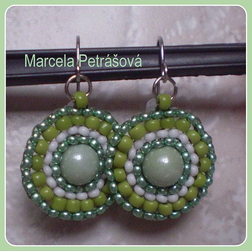 Zelené šité náušnice 2 — foto 2