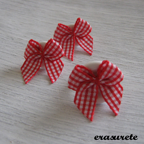 Pinupky do ouška - červenobílé kostkované — foto 3
