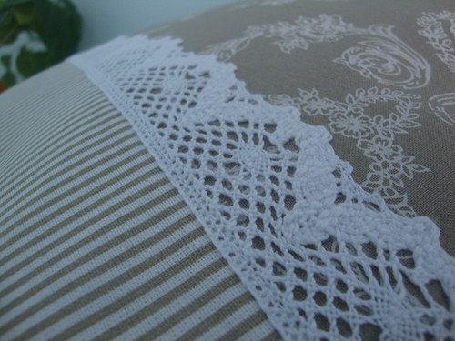 Polštářek - béžové ornamenty — foto 5