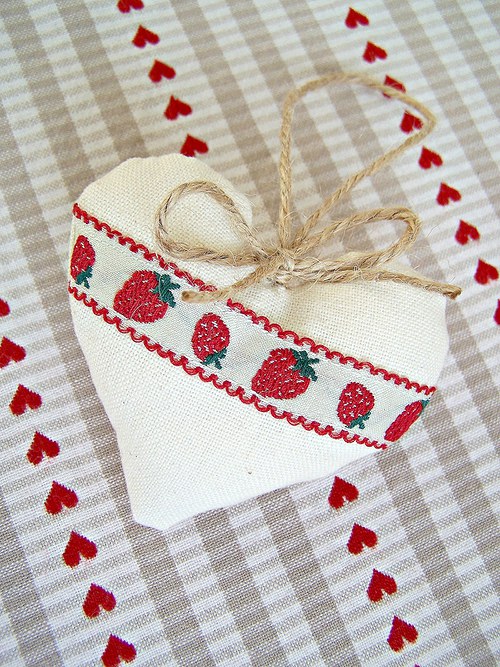 Jahůdkové srdíčko - baculaté :-) — foto 3