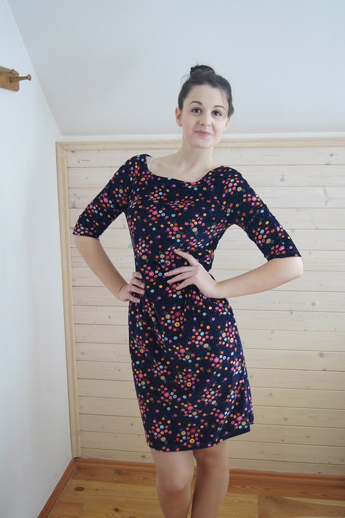 Sametové šaty — foto 2
