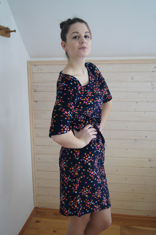 Sametové šaty — foto 4