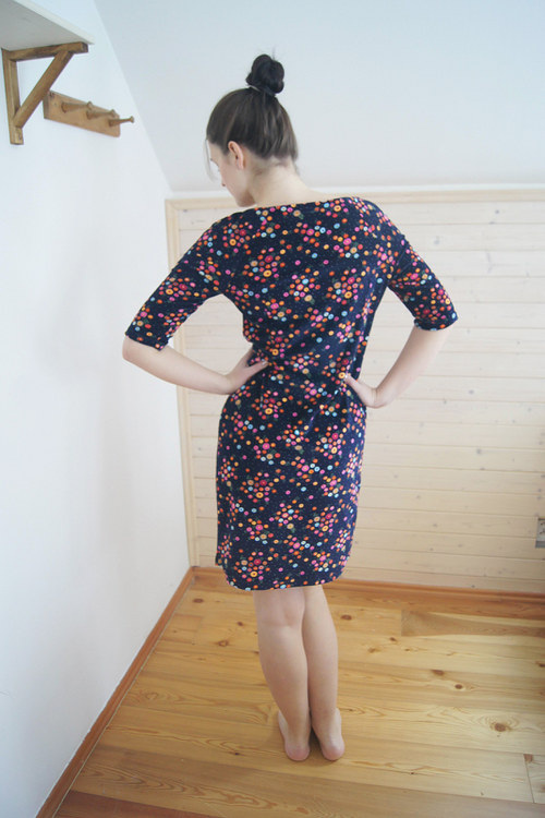 Sametové šaty — foto 5