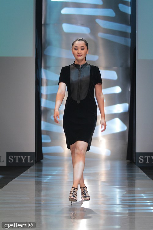 Výpredaj! - jediné black velvet — foto 5