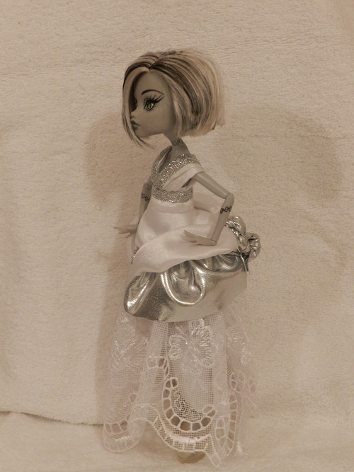 Šatičky pro Monster high — foto 2