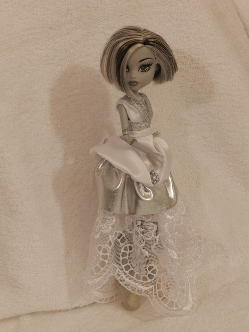 Šatičky pro Monster high — foto 4