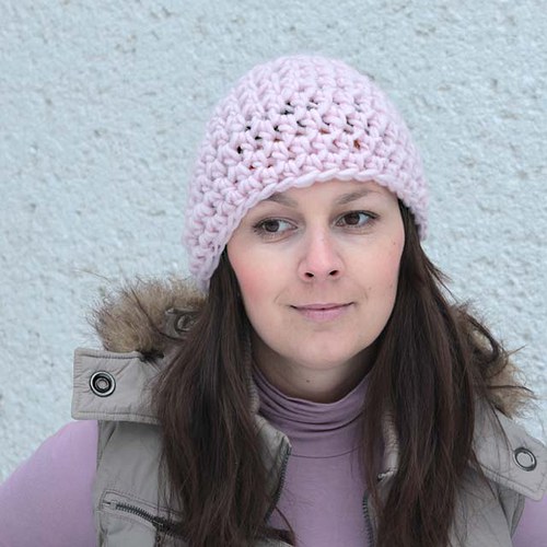 Háčkovaná čepička !!! SLEVA Z 321,- !!! — foto 2