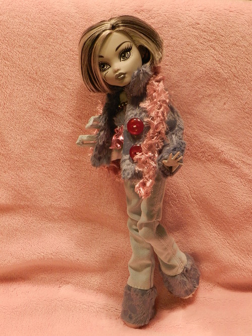 Obleček pro Monster high — foto 6