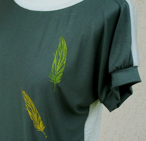 Feathers - dlouhé triko s potiskem — foto 4