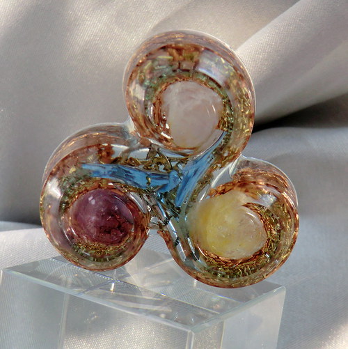 Orgonit *Amulet (2A) *Triskel * s Pentagramem — foto 2