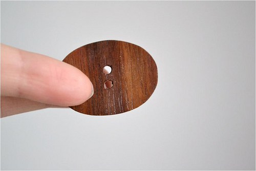 Kostěný knoflík 2x — foto 3
