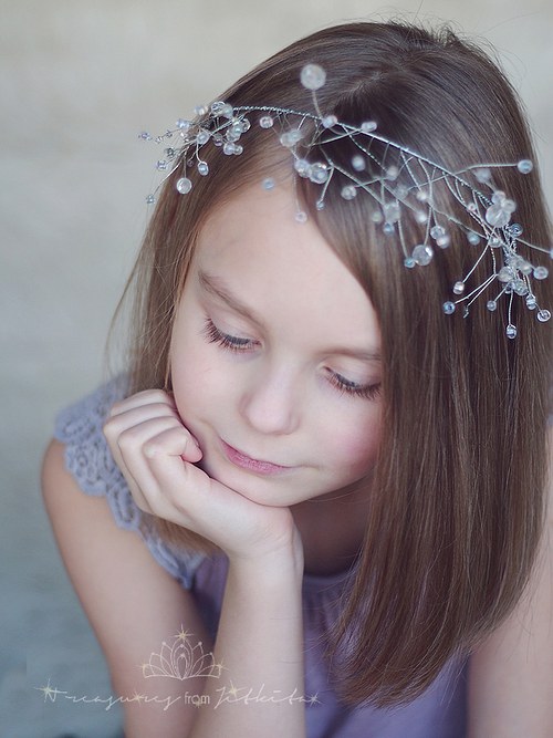 Romantická tiara s drobnými korálky — foto 4