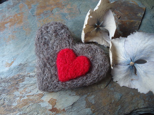Brož "Loving" AKCE — foto 3