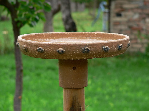 Pítko / krmítko cca 25 cm — foto 3