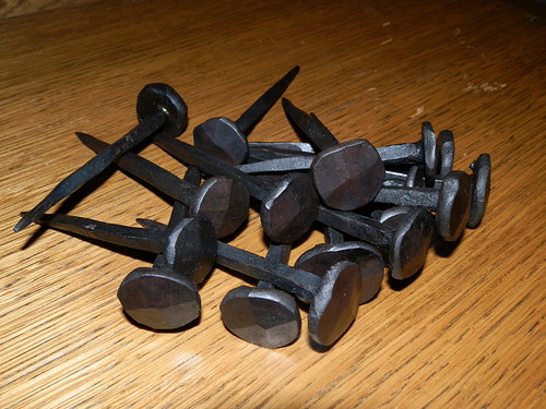 Ručně kované hřebíky 6 - 8 cm věšák — foto 2