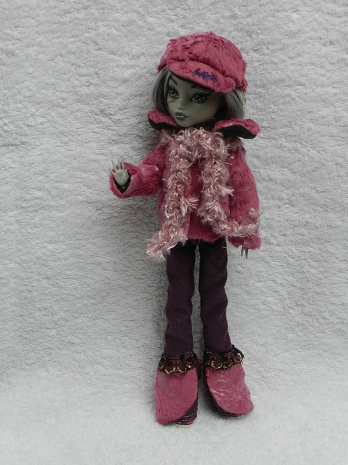 Kabátek a kšiltovka pro Monster high — foto 2