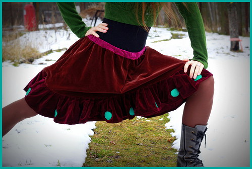 Sametka s retro puntíky — foto 3