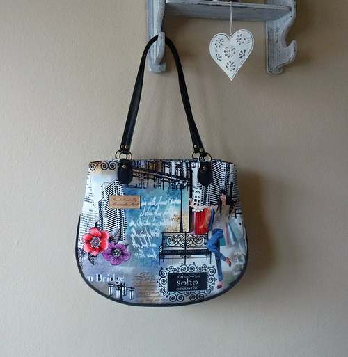 Jolla - Holky ve městě - small — foto 6