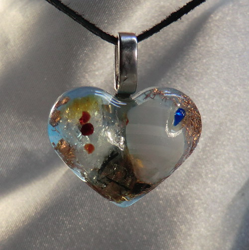 Orgonit přívěsek* Magické srdíčko (5)s Chalcedonem — foto 3
