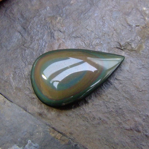 Obsidián duhový kabošon č. 778 — foto 3
