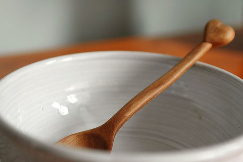 Dřevěná lžíce srdíčko — foto 2