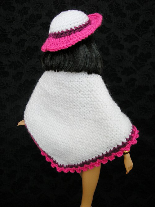 Bílý pléd s kloboukem pro Barbie — foto 5