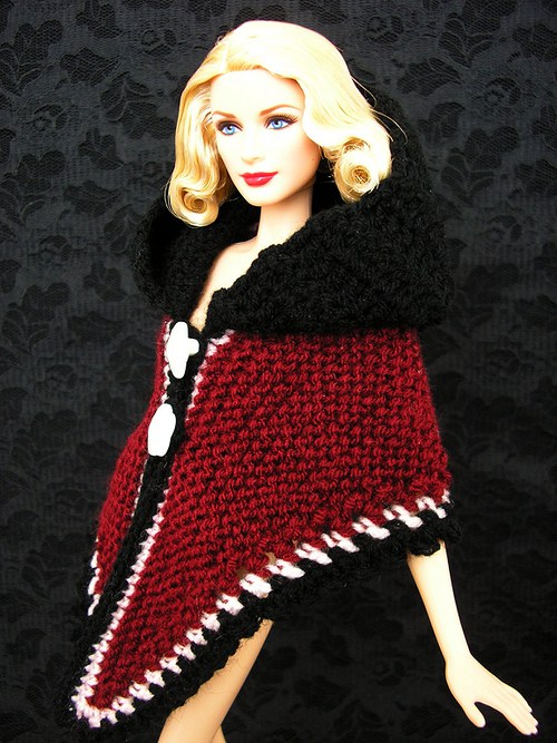 SLEVA 50% Vínový pléd s kapucí pro Barbie — foto 5