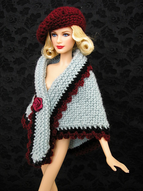 SLEVA Šedý pléd s baretem pro Barbie — foto 2