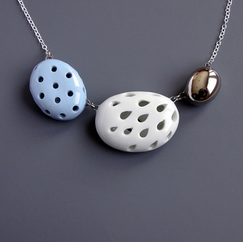 Idunn (porcelánový náhrdelník) — foto 2