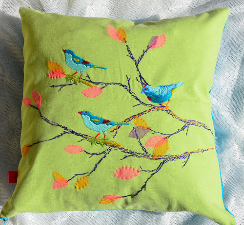 Polštář NEONromantic_ BIRDS n.1 /3 ptáčci — foto 4