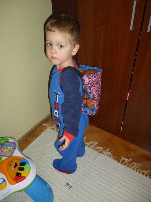 Ergonomické nosítko pro panenky — foto 2
