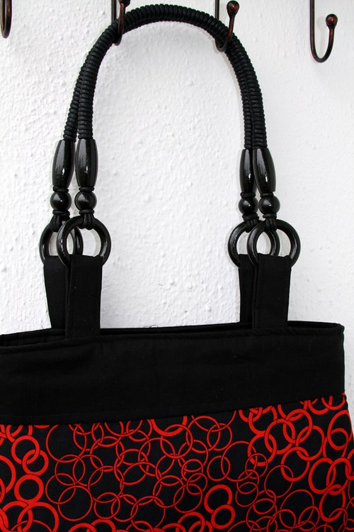 Black and red circles — foto 2