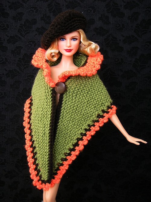SLEVA 50% Zelený pléd s baretem pro Barbie — foto 2