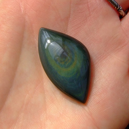 Obsidián duhový kabošon č. 812 — foto 2