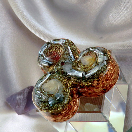 Orgonit *Amulet (9) *Triskel *Ametyst*Citrín*Křišť — foto 2