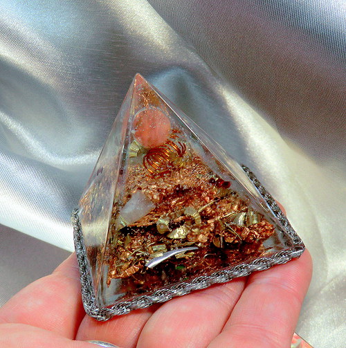 Orgonit Pyramida 2 *** Slunce Egypta ***orámováno — foto 2