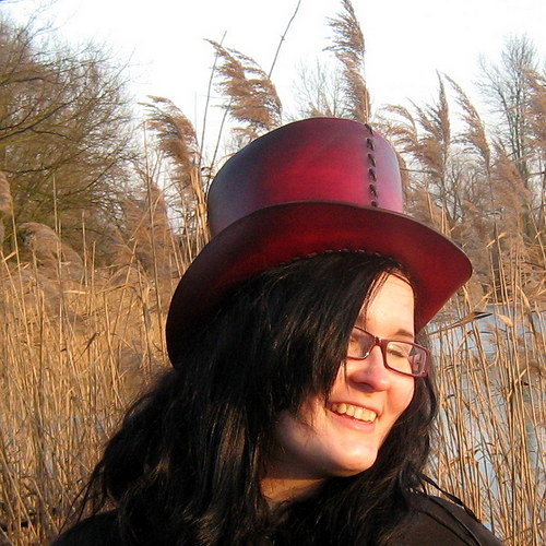 Steampunk cylindr červenohnědý — foto 2