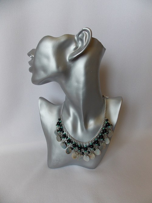 Efektní a elegantní náhrdelník — foto 3