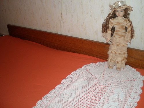 Háčkovaná dečka oválná s růžemi — foto 2