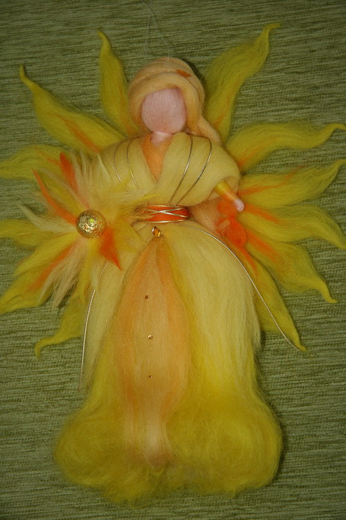 Víla - Sluneční paní - cca 27 cm — foto 6