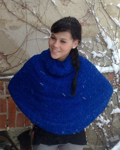 Dámské pončo ručně pletené — foto 2