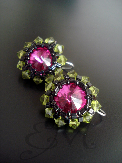 Rivolky fuchsia v zelené — foto 2