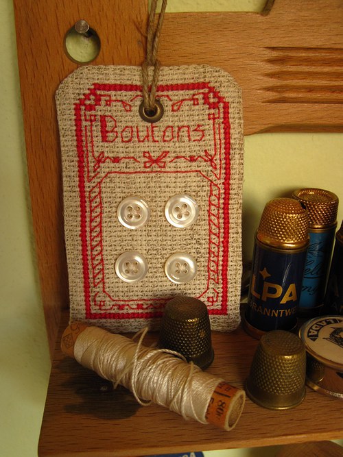 Štítek Boutons — foto 2