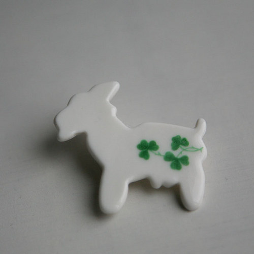 Zahradník (porcelán.brož) — foto 4