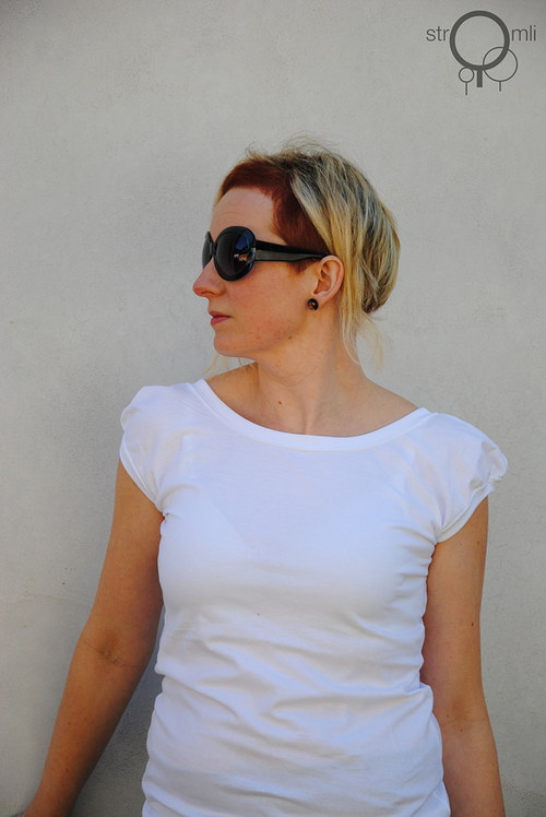 Bílé s vázačkou, vel. XL — foto 2