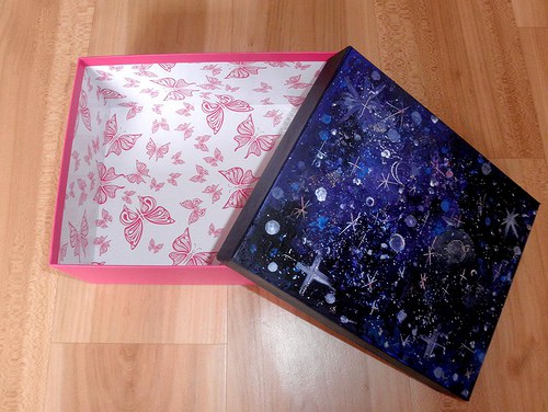 Malovaná velká krabička - galaxy — foto 2