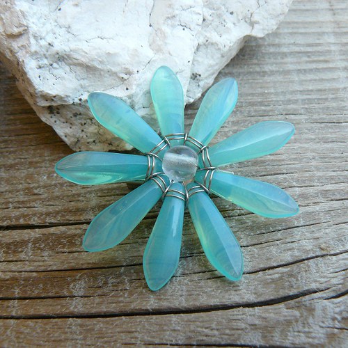 Mentolový kvítek - brož — foto 2