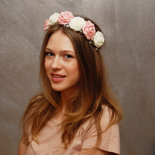 Šipková Růženka ... čelenka, věneček — foto 2