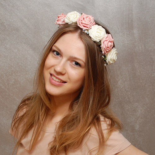 Šipková Růženka ... čelenka, věneček — foto 3