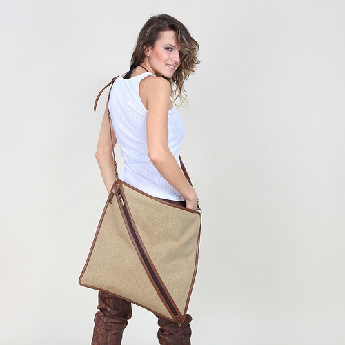 Unisex taška Chatty township - beige — foto 4